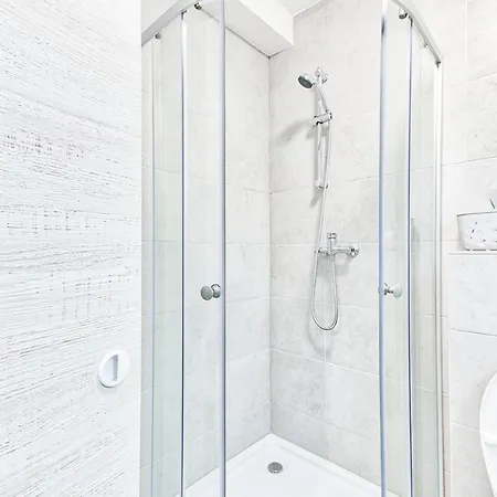 Stawowa Standard By Bookinghost アパート