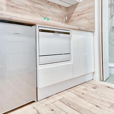 Stawowa Standard By Bookinghost *